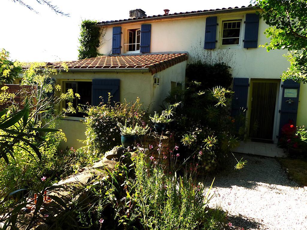 La Claverie Sainte-Radégonde-des-Noyers Buitenkant foto